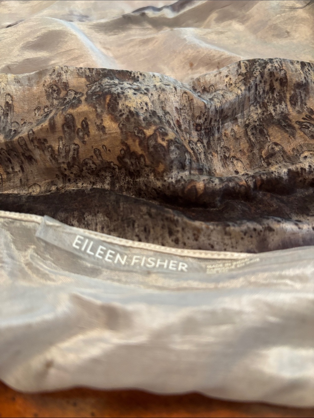 EILEEN FISHER Men’s Brown and Gray Patterned Shirt